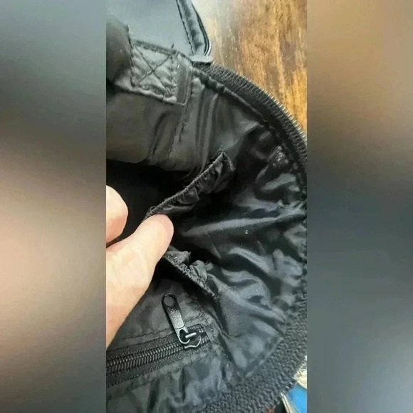 BURBERRY Fragrance | travel case/bag - Picture 12 of 16